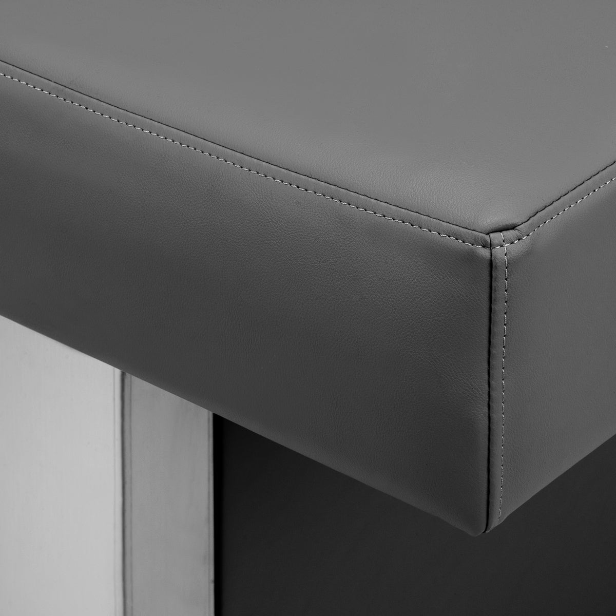 7da4e89ebba8383c92bd2bd608c1b095